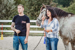 WCD_Intensivkurs_Radebeul_06.09.2017_107_500pxWir-coachen-dich-Antje-Müller-Horse-assisted-coach-Pferdegestütztes-Coaching-mit-Pferden